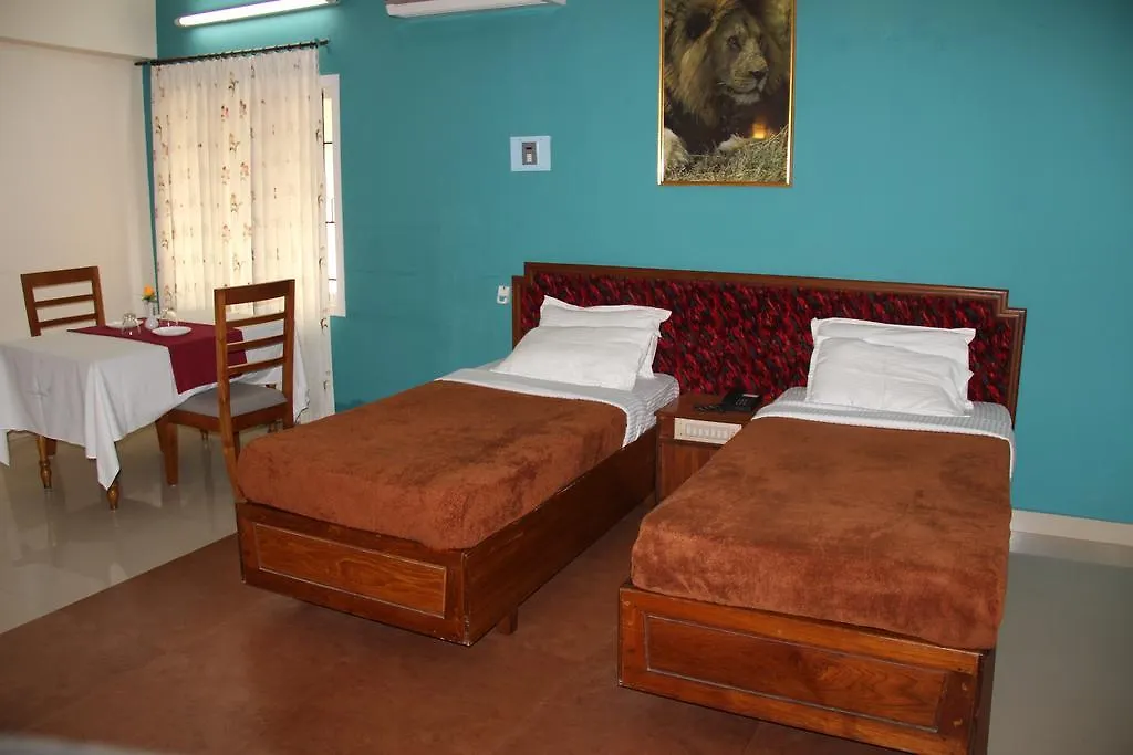 Issacs The Resort Sultan Bathery
