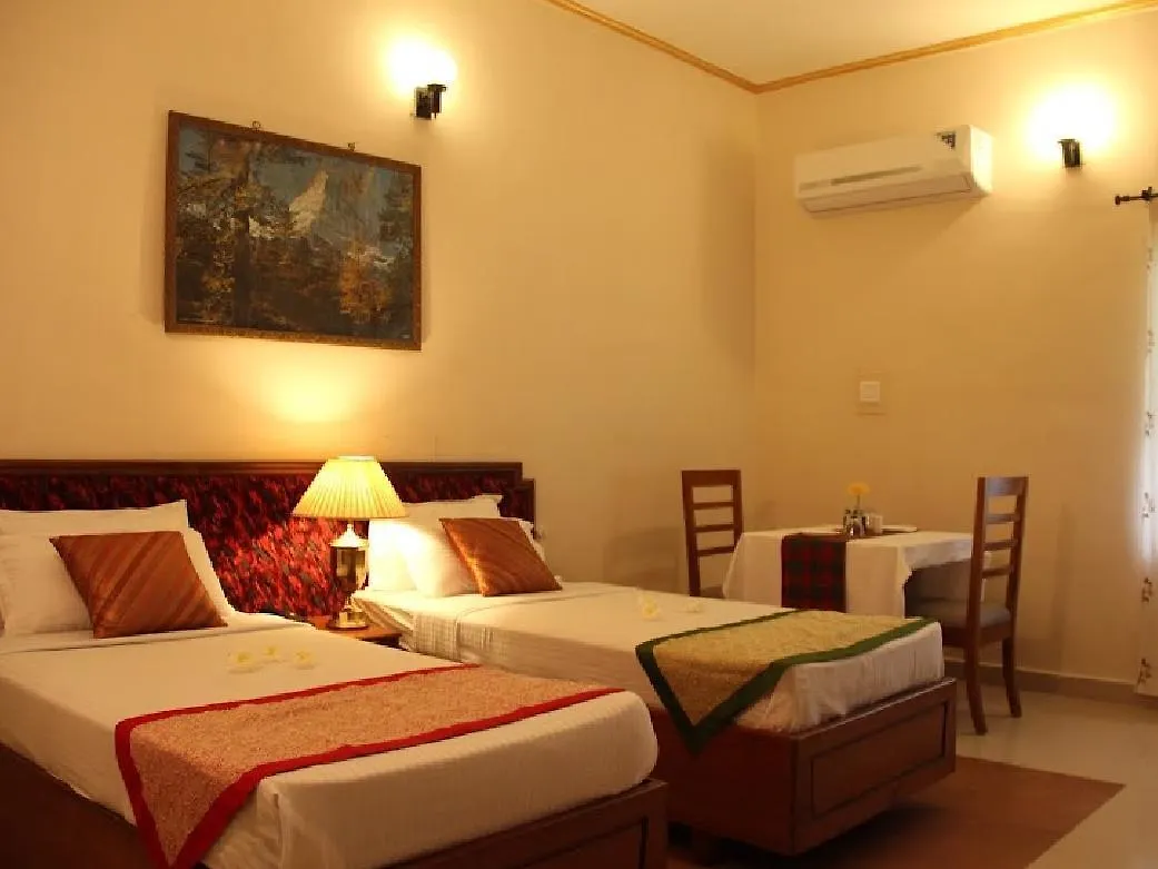 Hotel Issacs The Resort Sultan Bathery