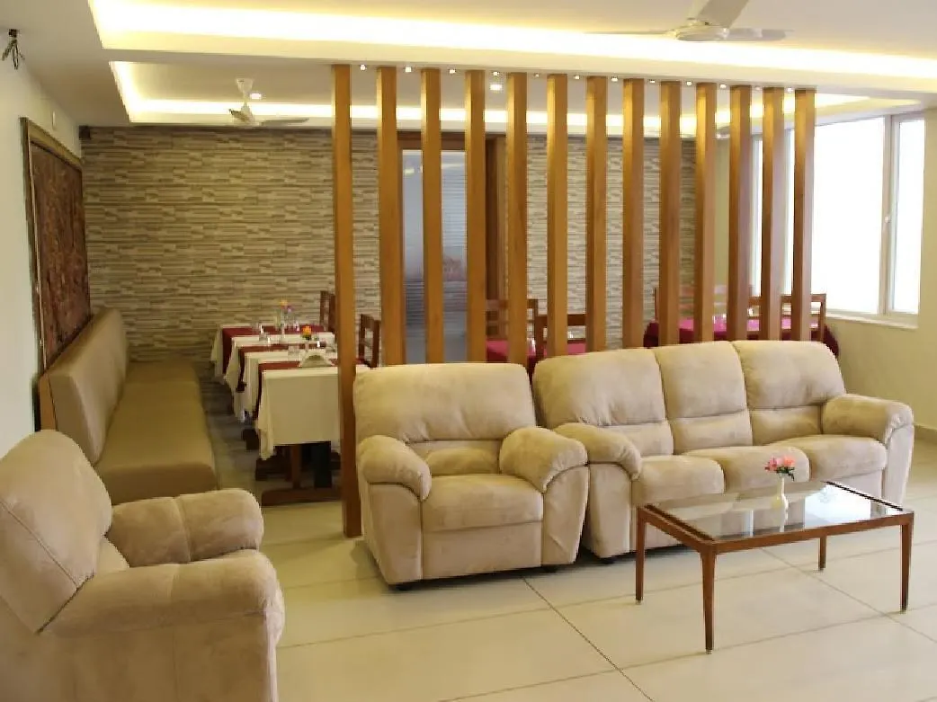 ** Hotel Issacs The Resort Sultan Bathery India